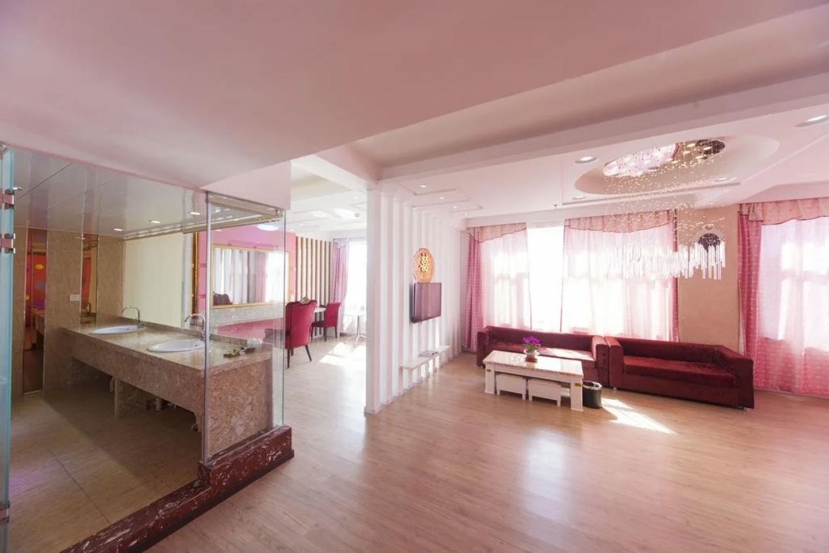 Huiyuan Holiday Hotel