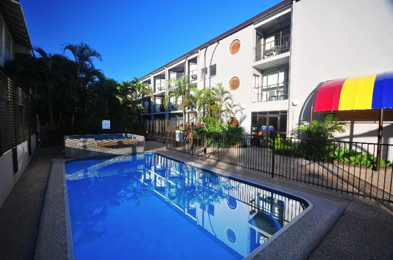 Waters Edge The Strand