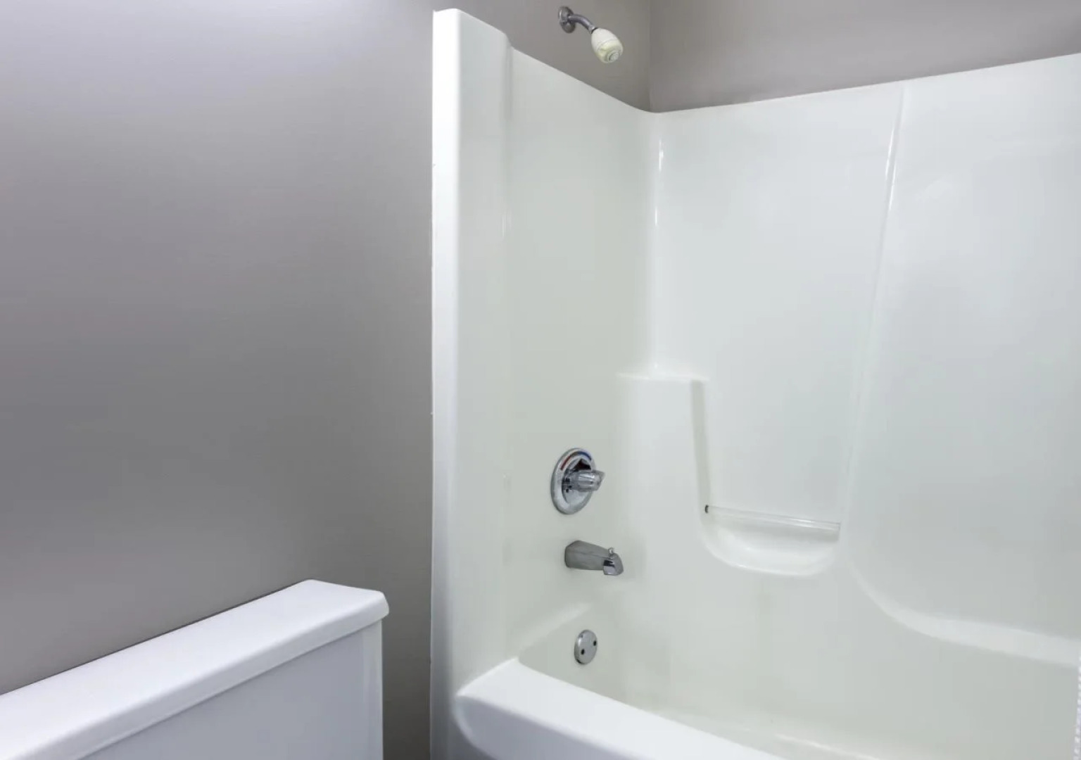 Delavan Inn and Suites