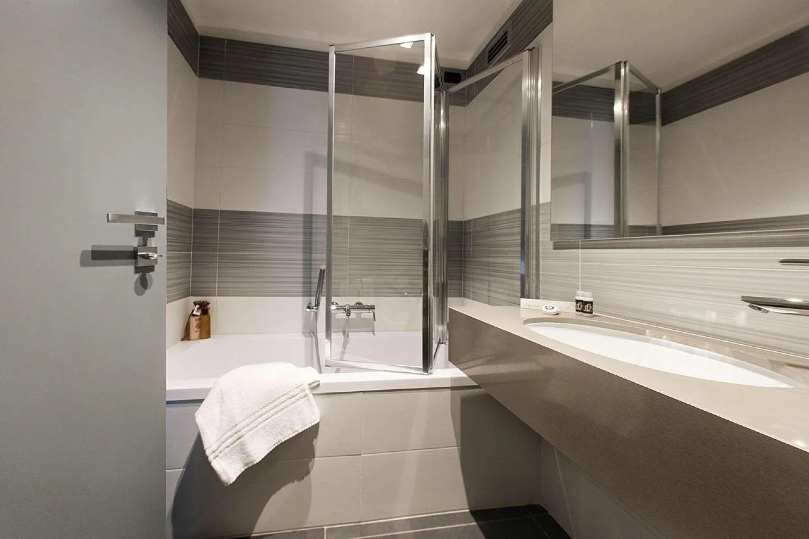 Best Western Plus Scottsdale Thunderbird Suites