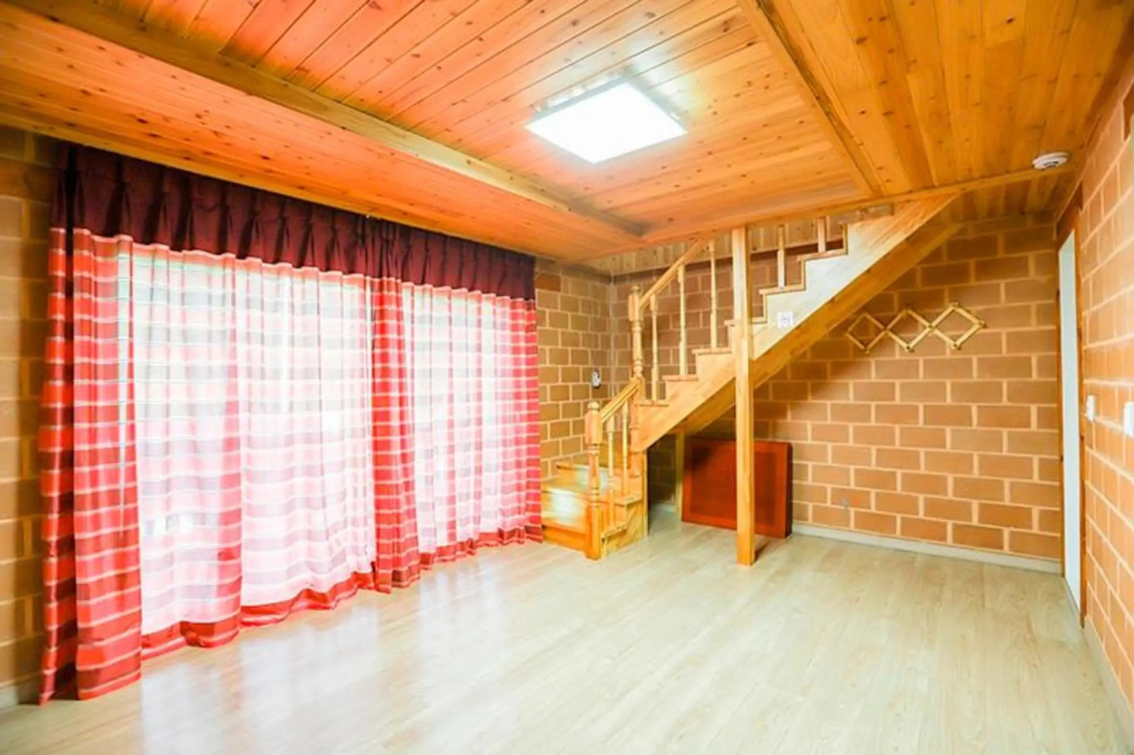 Goesan Geumneung Hwangto Pension