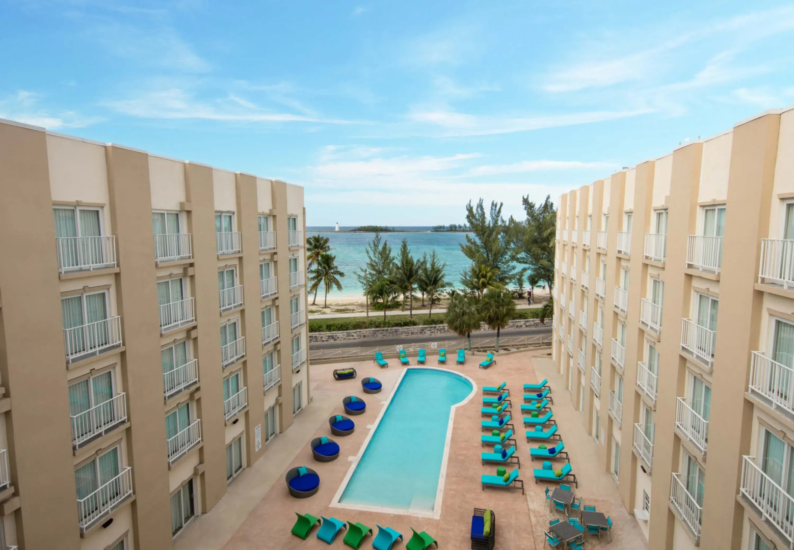 Courtyard by Marriott Nassau Downtown/Junkanoo Beach