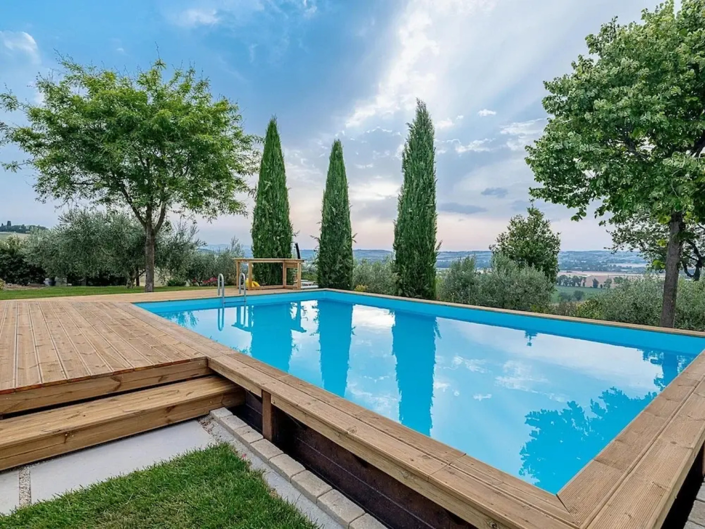 Spacious Stay in Montelupone