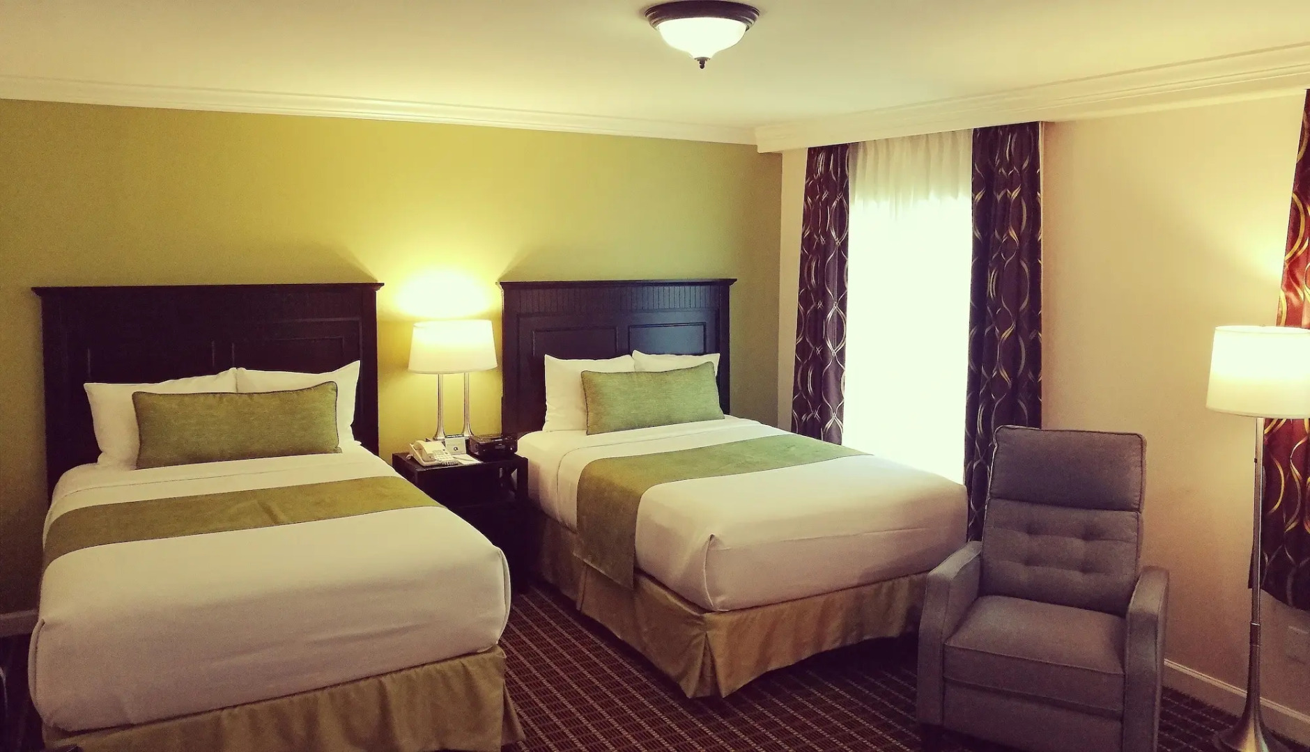 The Wilshire Grand Hotel