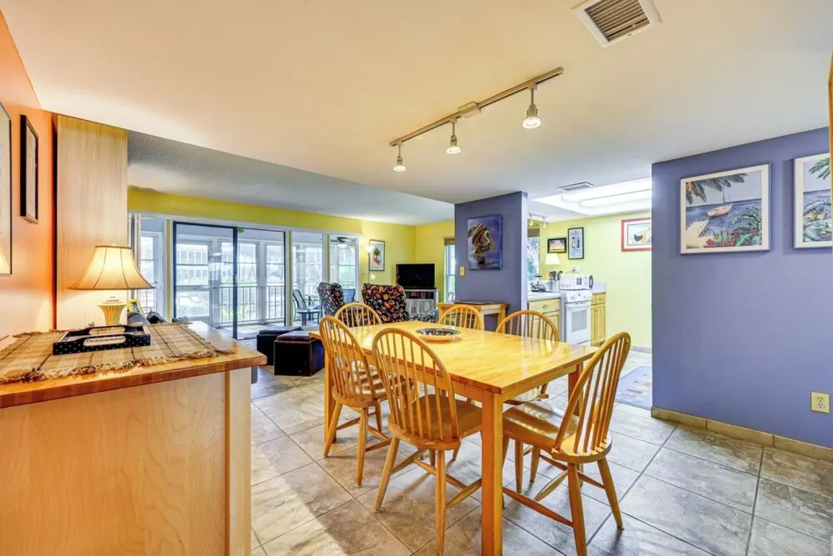 St Johns River Retreat in Welaka w/ Dock Access