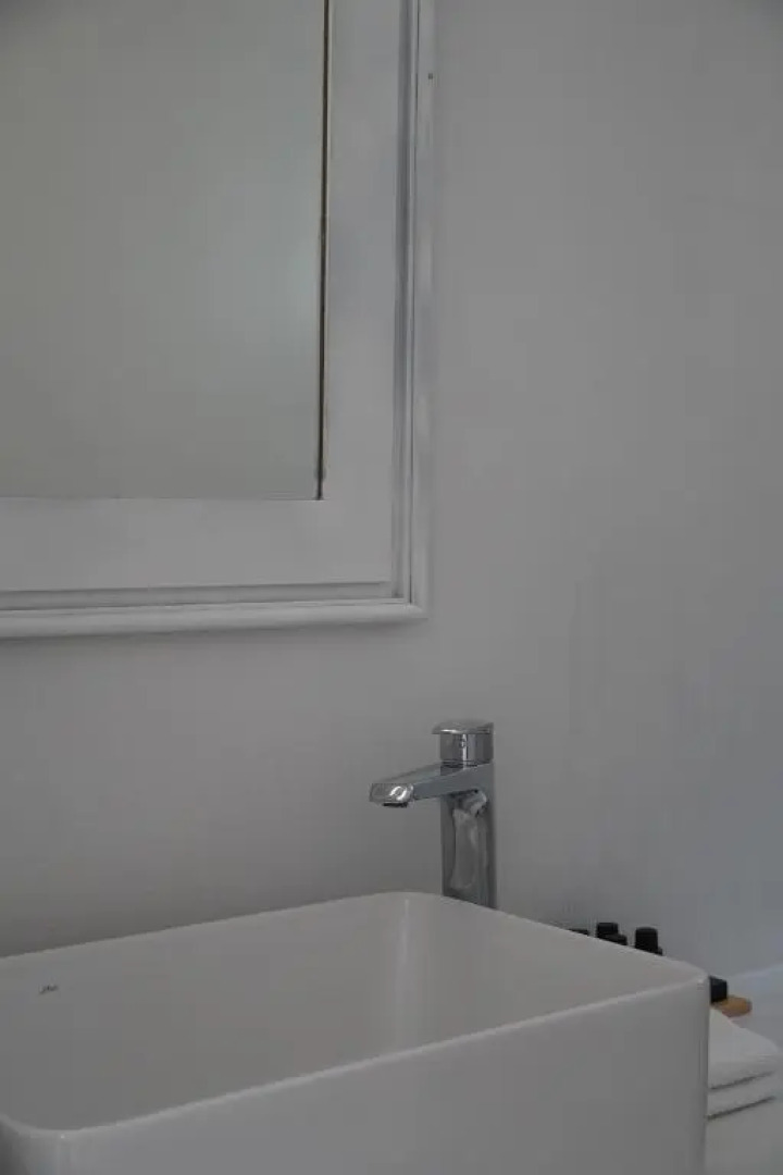 Aloe Comfort House by KHI