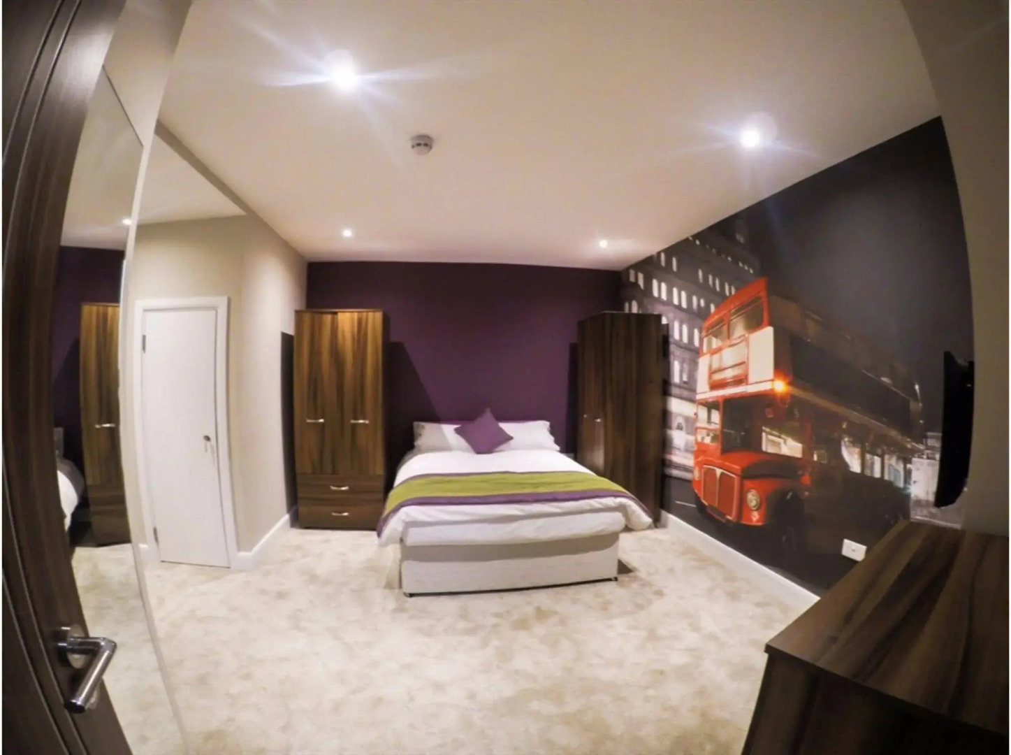 OYO The Arch, Wembly Stadium