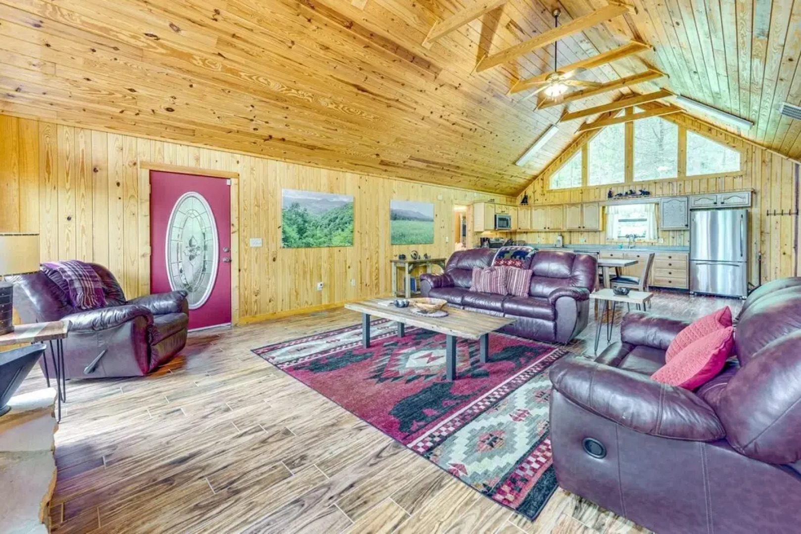 Sage Grass Retreat Wears Valley Cabin w Hot Tub Game Room Wraparound Deck