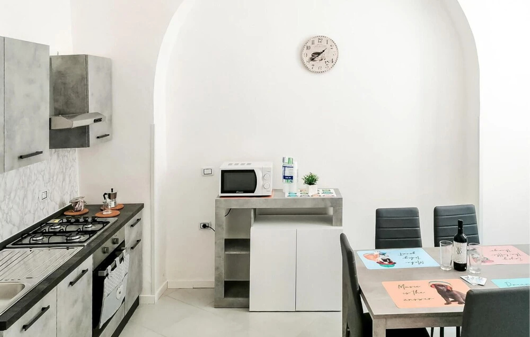 Stunning Home in Noicattaro With Wifi and 2 Bedrooms