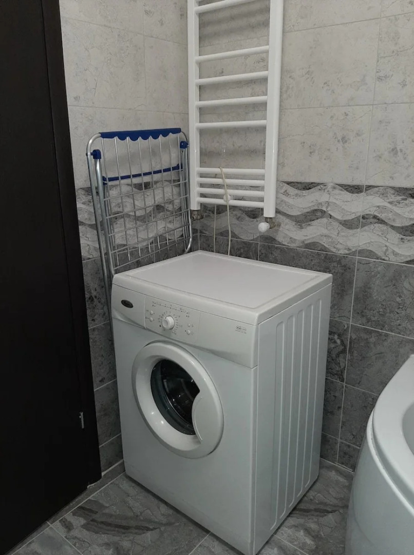 Inviting 1-bed House in Roșu