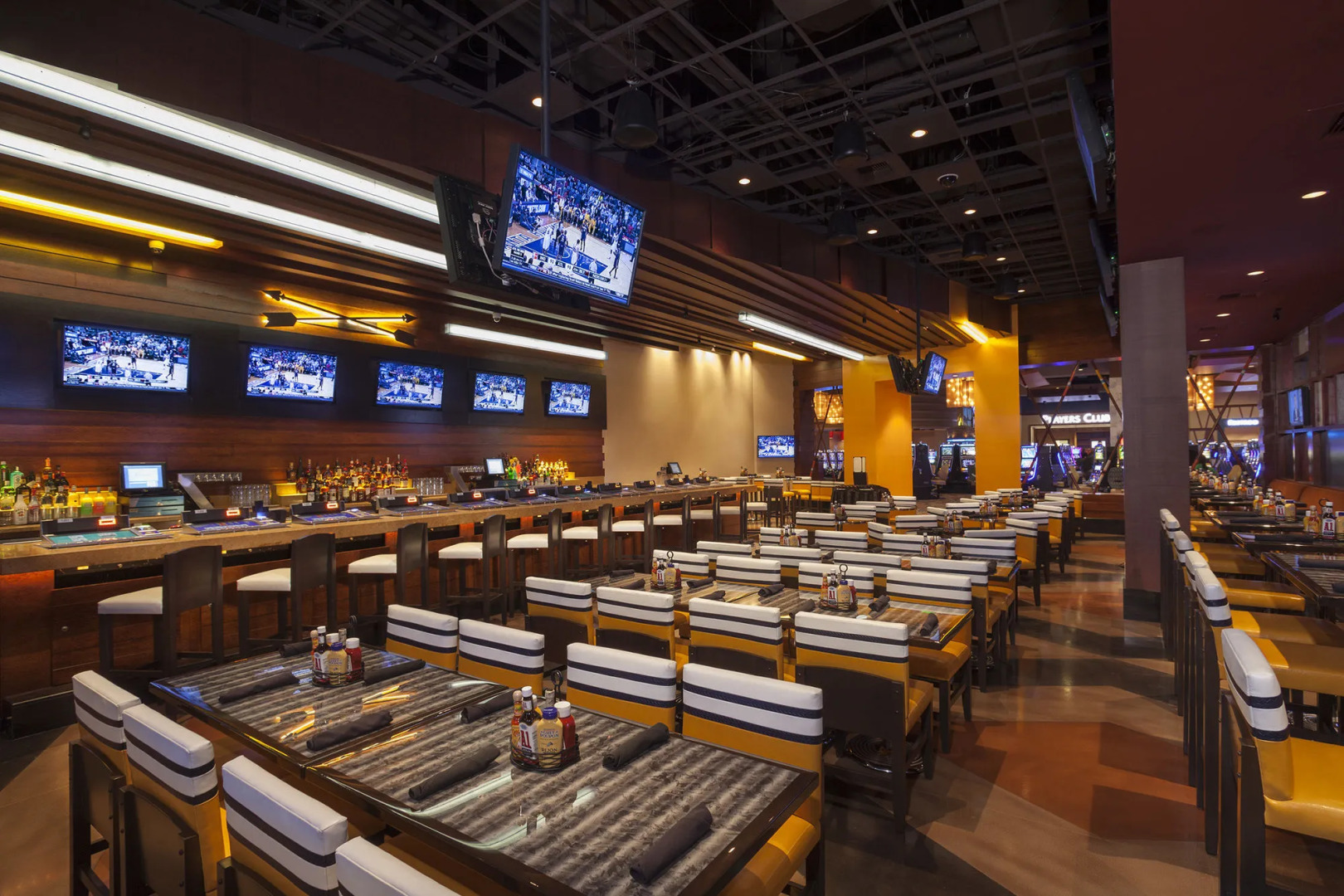 Twin Arrows Navajo Casino Resort