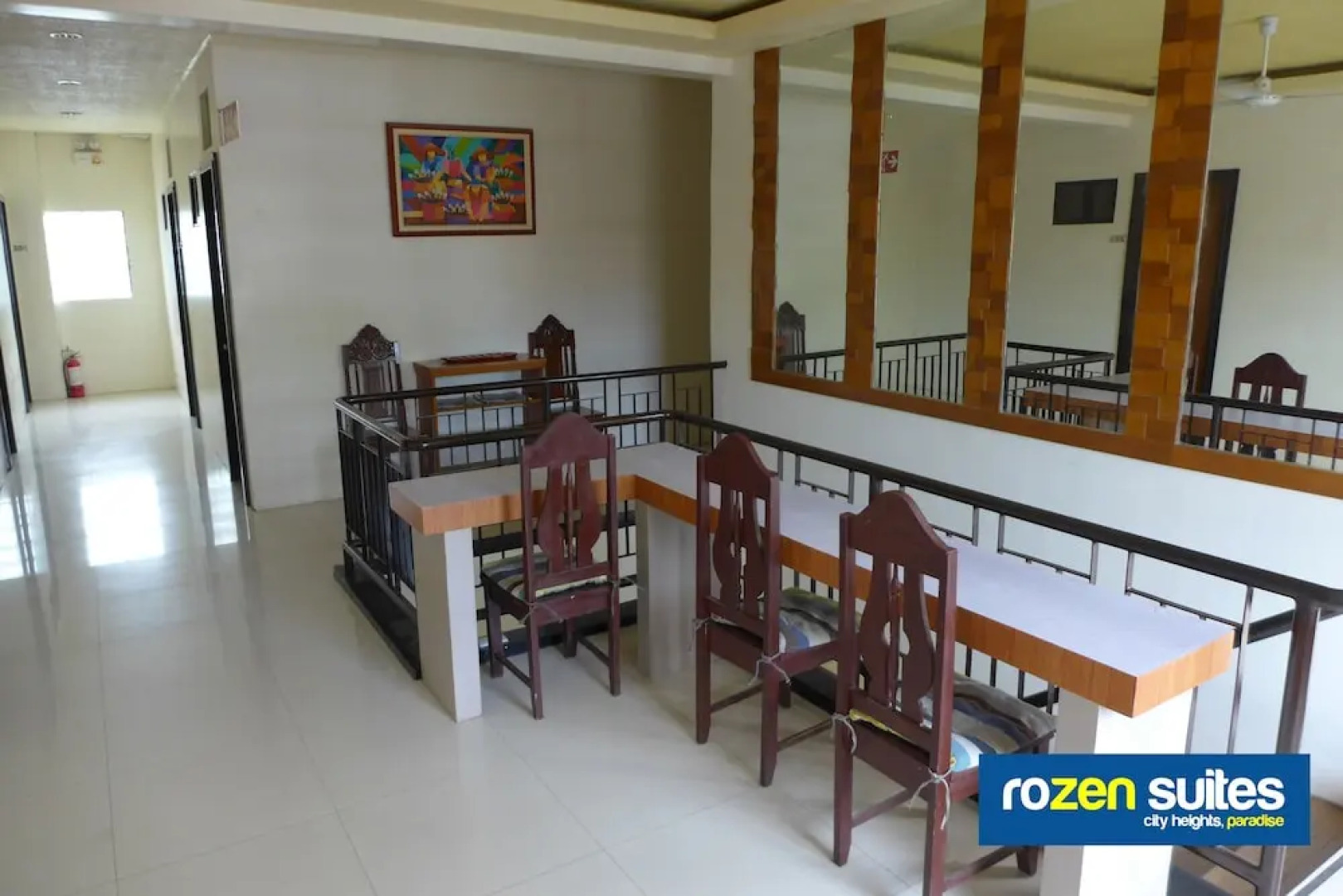 Rozen Suites Paradise