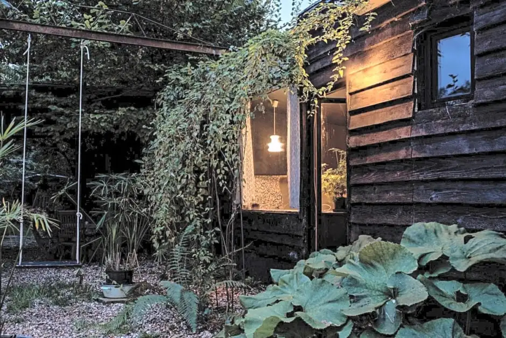 Les Cabanes Des Marais