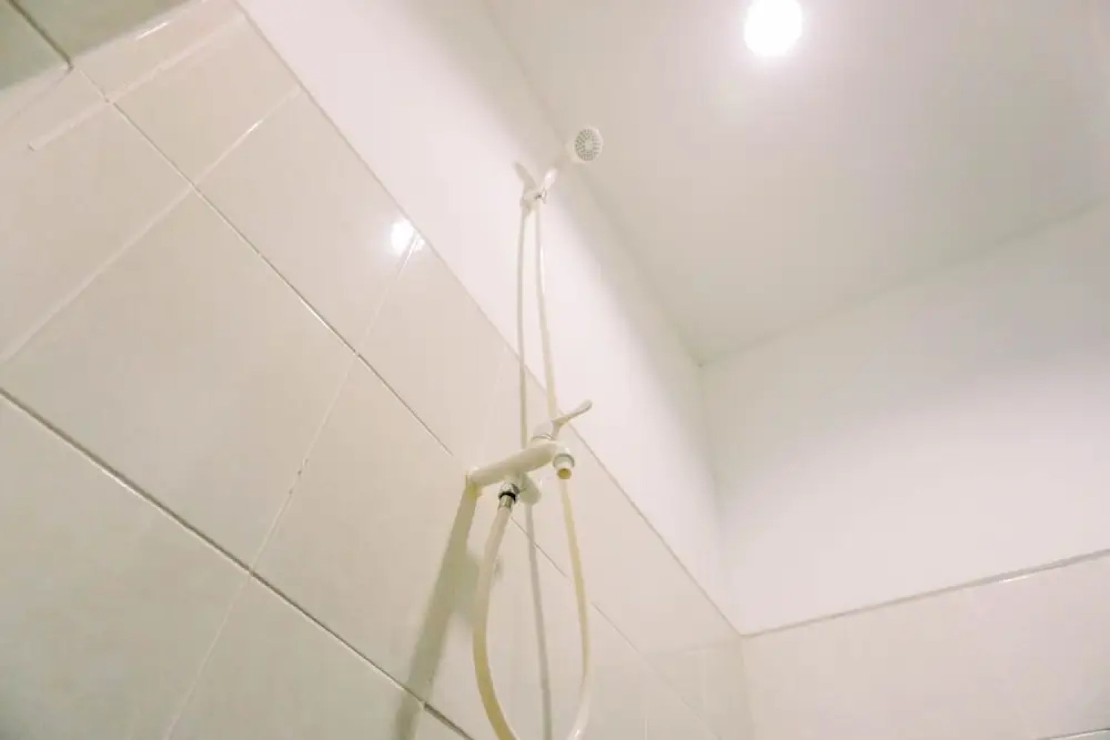 Warm And Simply Look Studio Room Urbantown Serpong Apartment