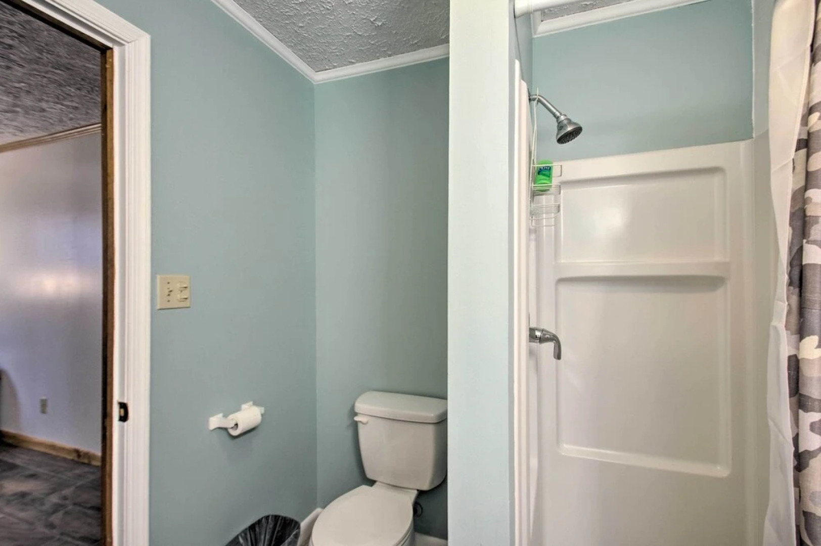 Rustic Getaway With Fireplace - Walk to Slopes!