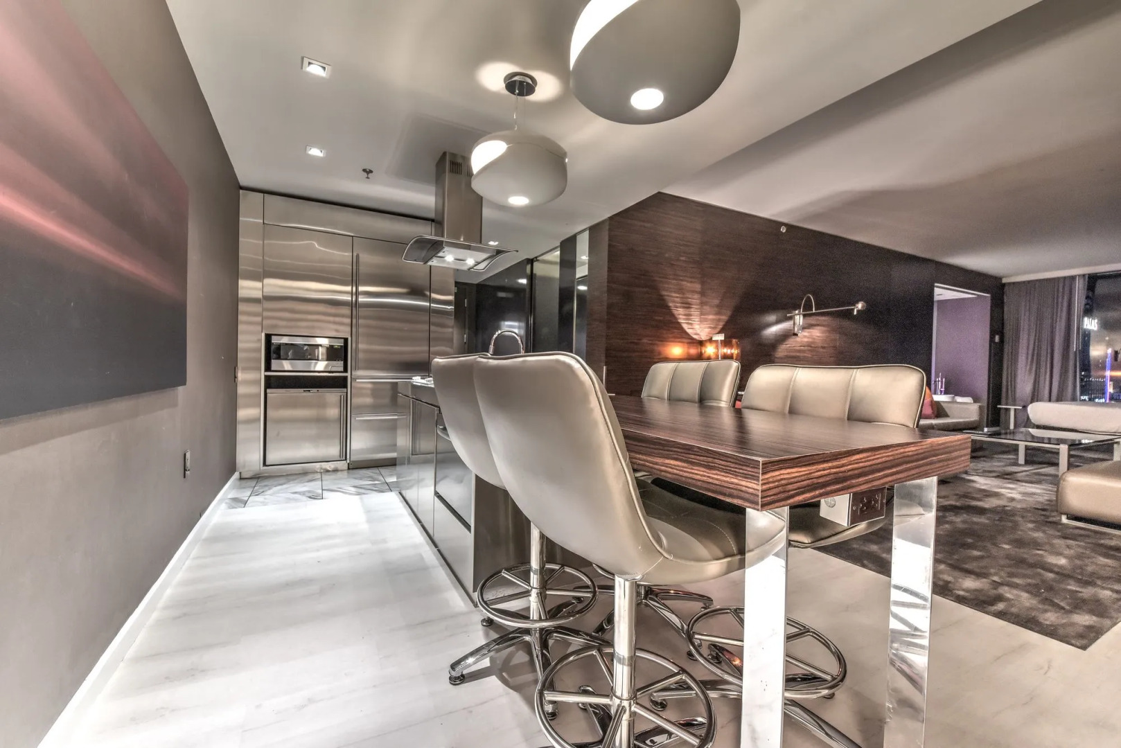 StripViewSuites at Palms Place