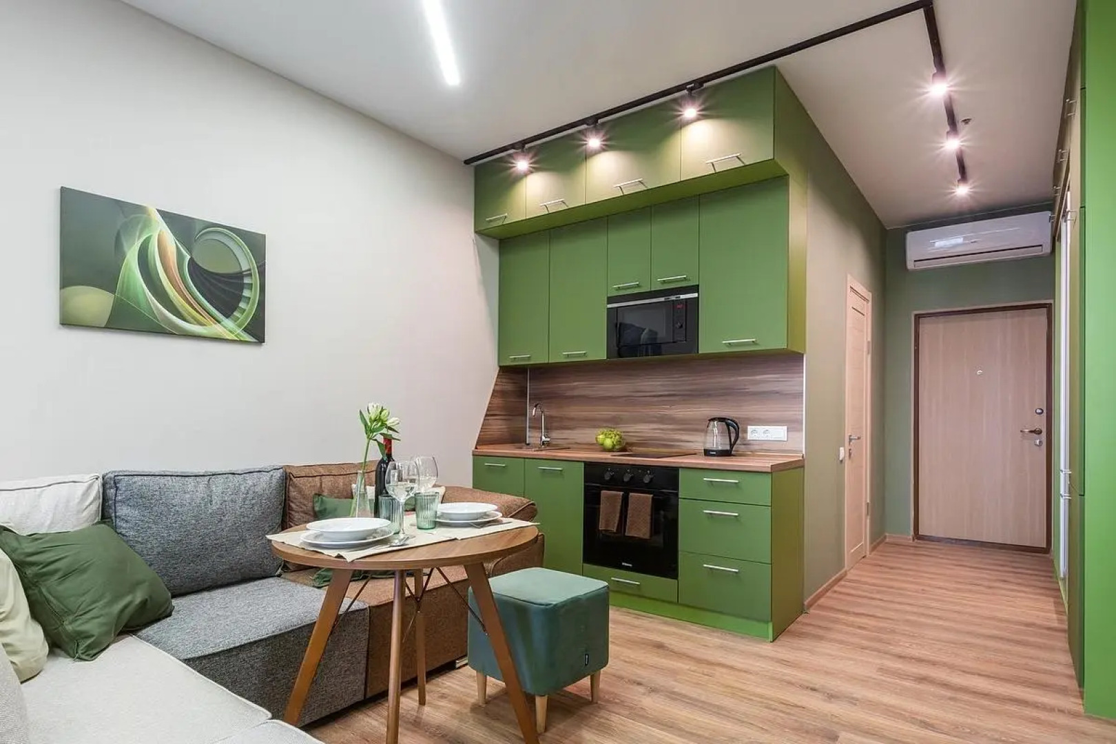 Sky INN Color Apartments (Скай Инн Колор Апартмэнтс) Сколково