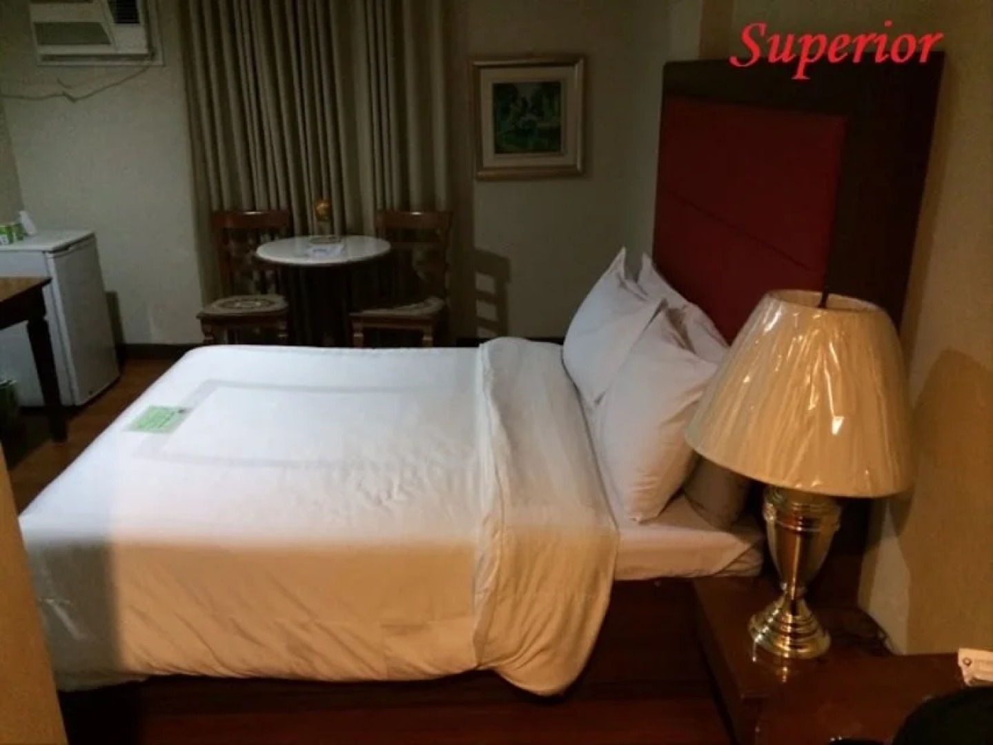 Chocolate and Berries Hotel