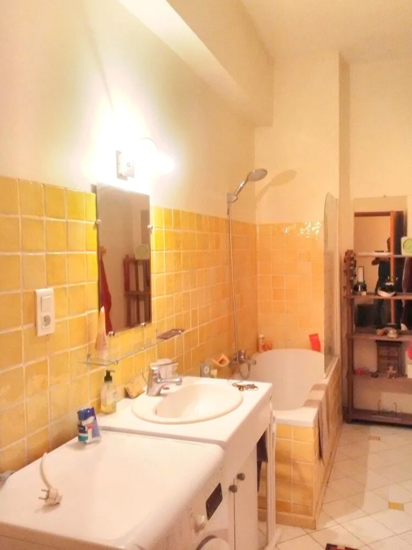 Apartment With 2 Bedrooms in Nages-et-solorgues, With Wifi