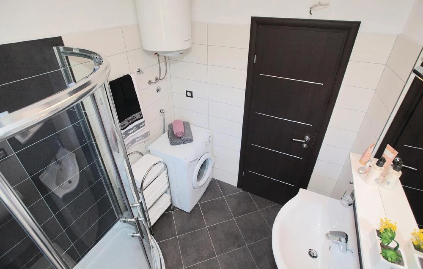 Nice Home in Kalebova Luka With Sauna, Wifi and 4 Bedrooms