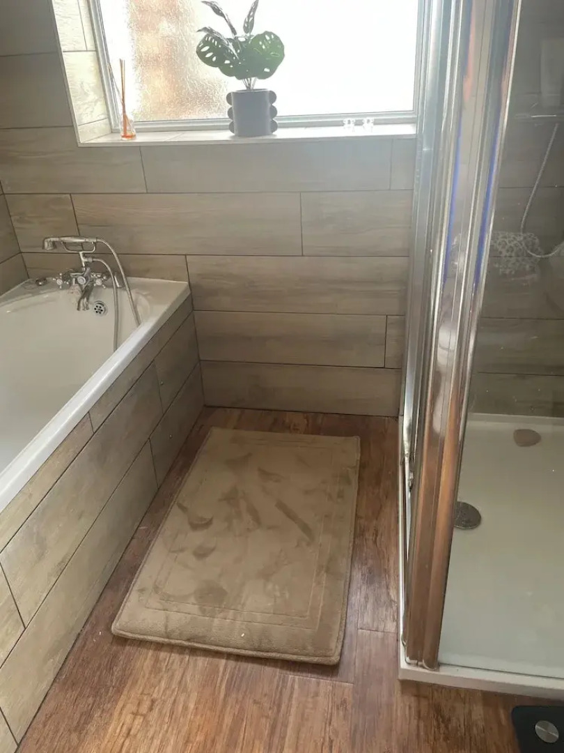 Charming Green Retreat in Idyllic Eccleston