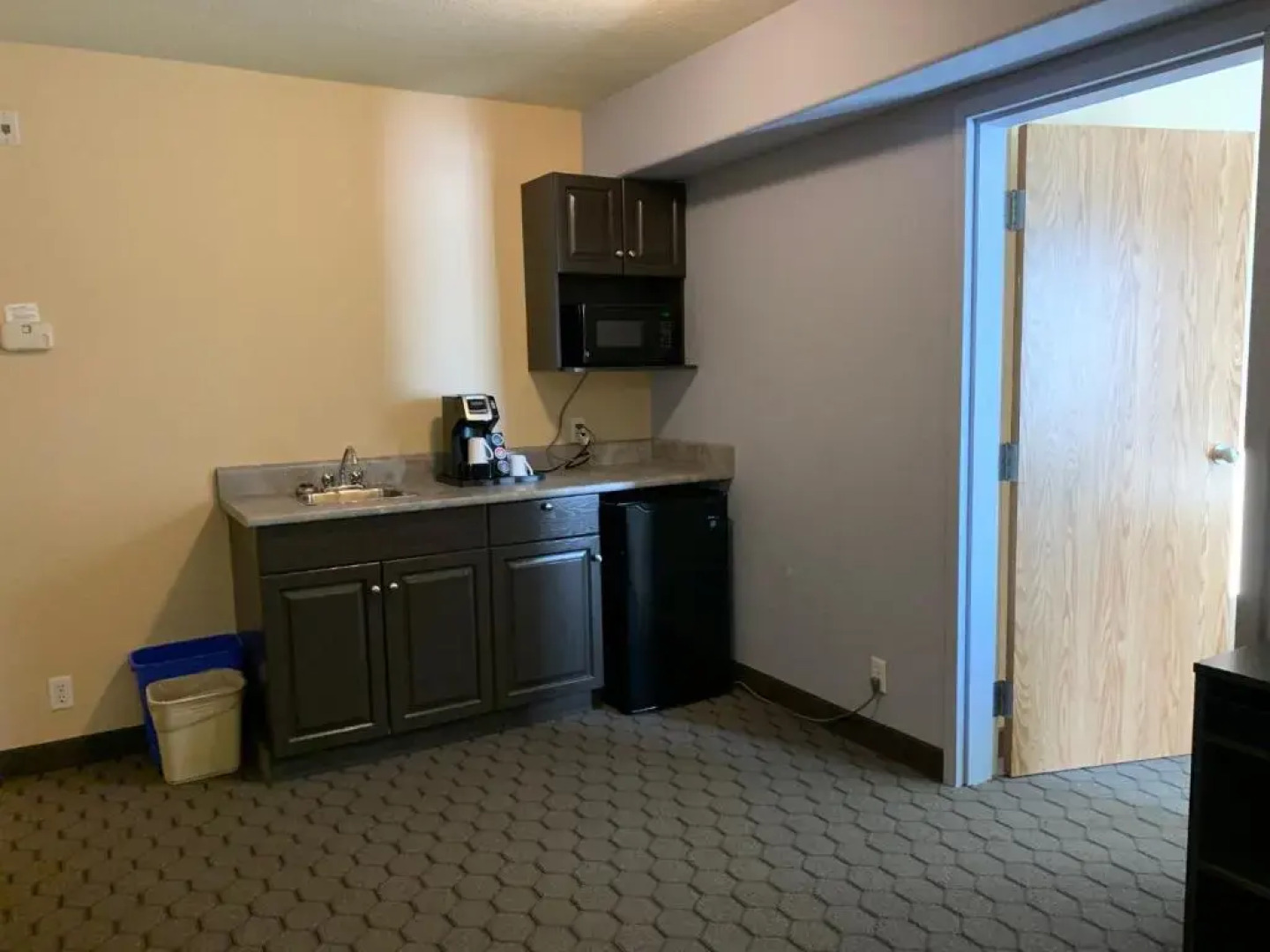 Super 8 Swan River MB