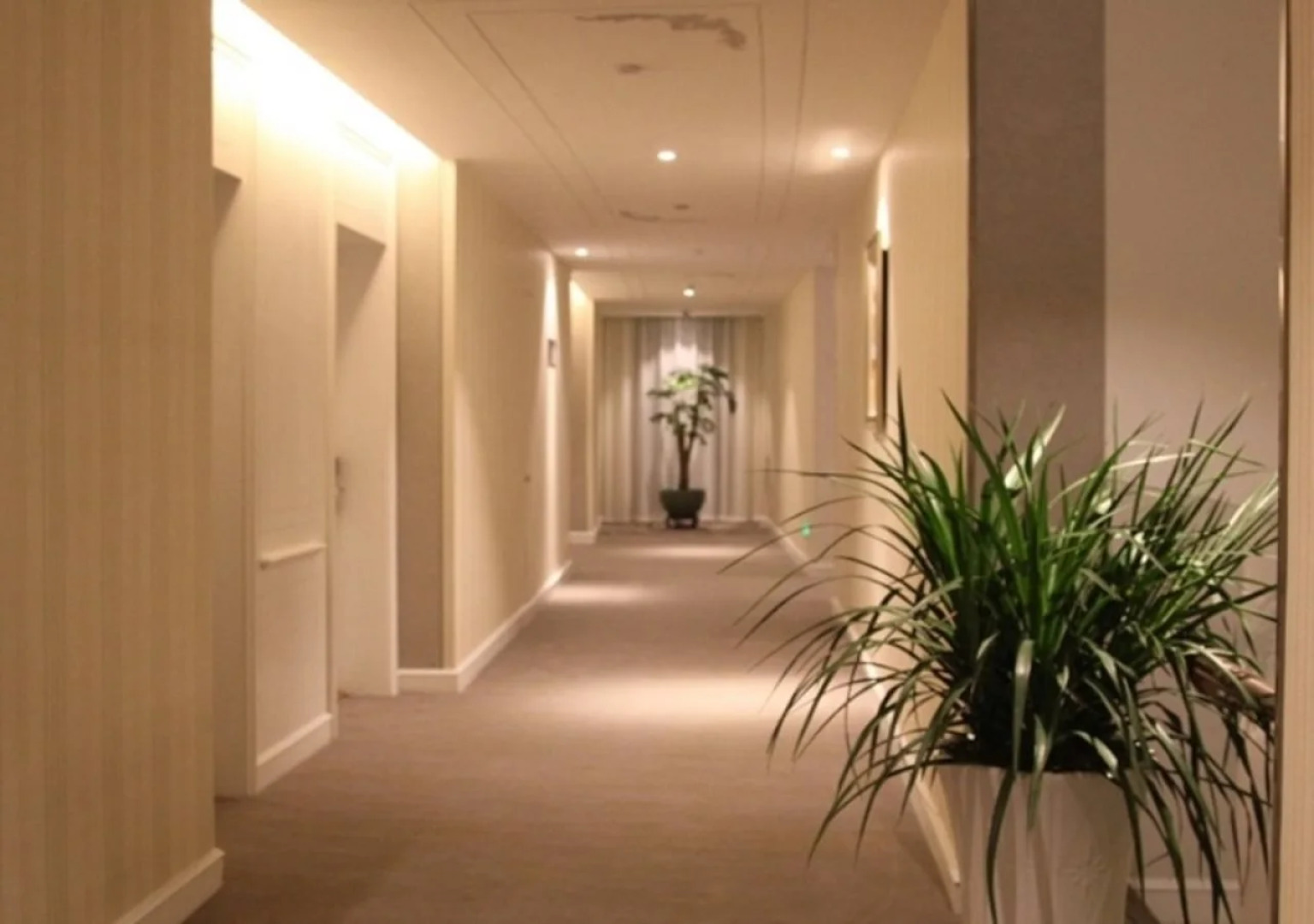 GreenTree Inn YanCheng BinHai OuBaoLiYa City Square Hotle