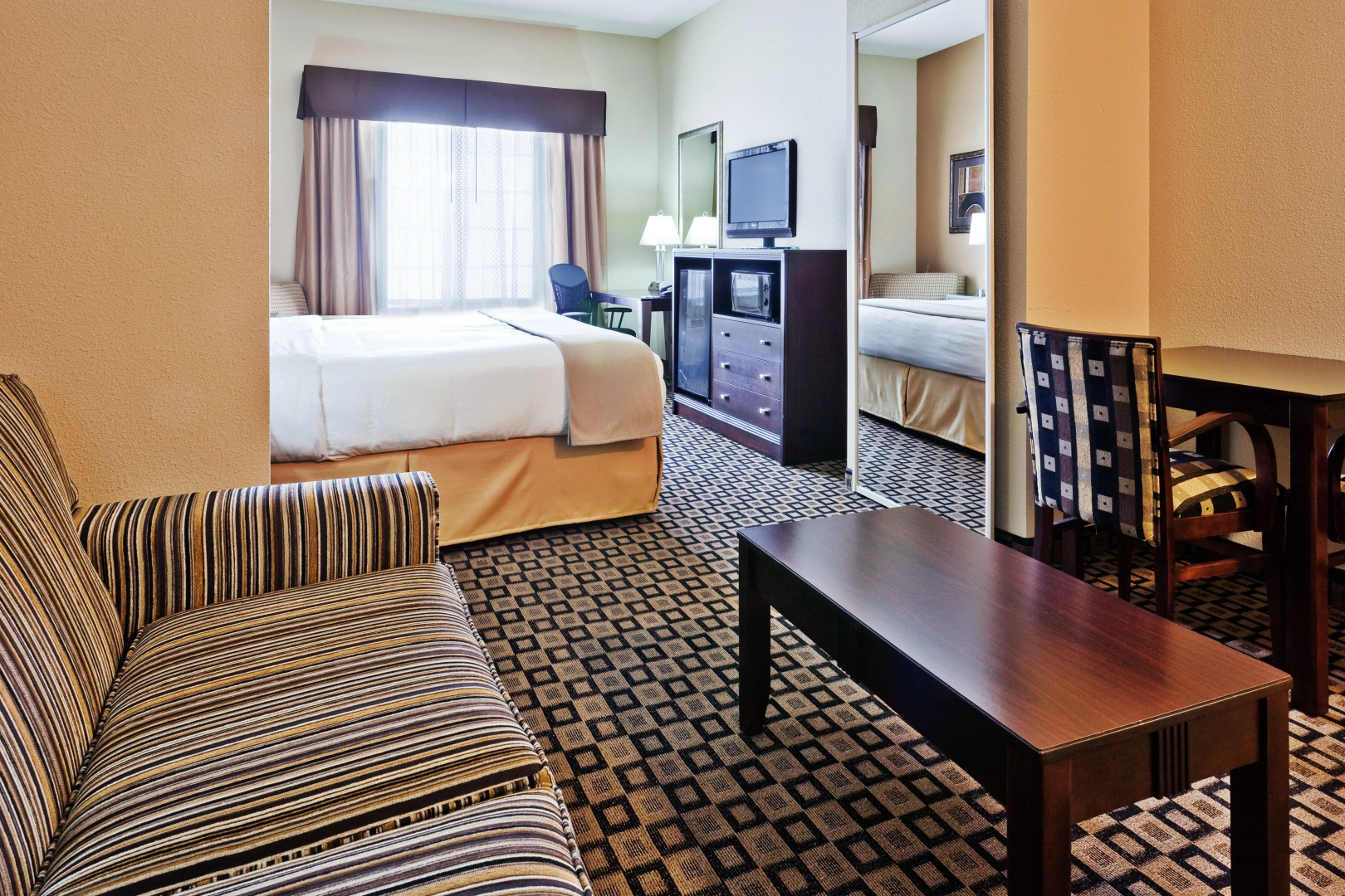 Holiday Inn Express Hotel & Suites Clovis by IHG