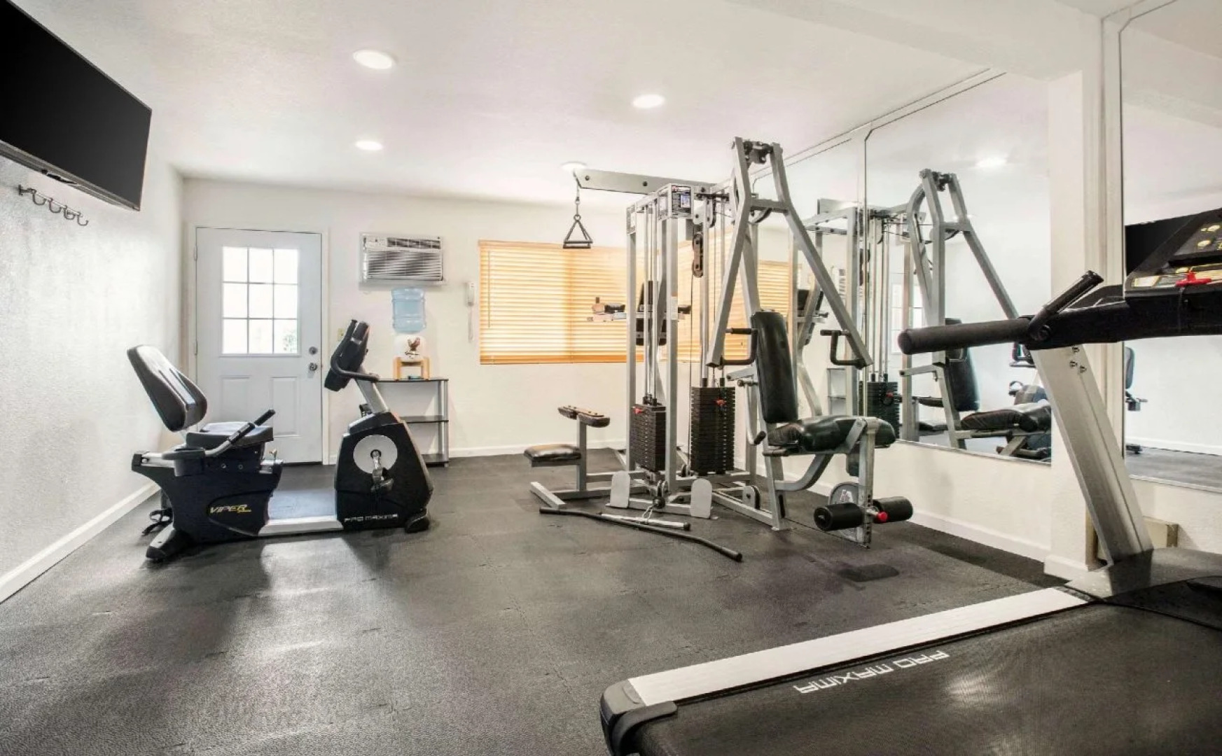 Best Western South Bay Inn