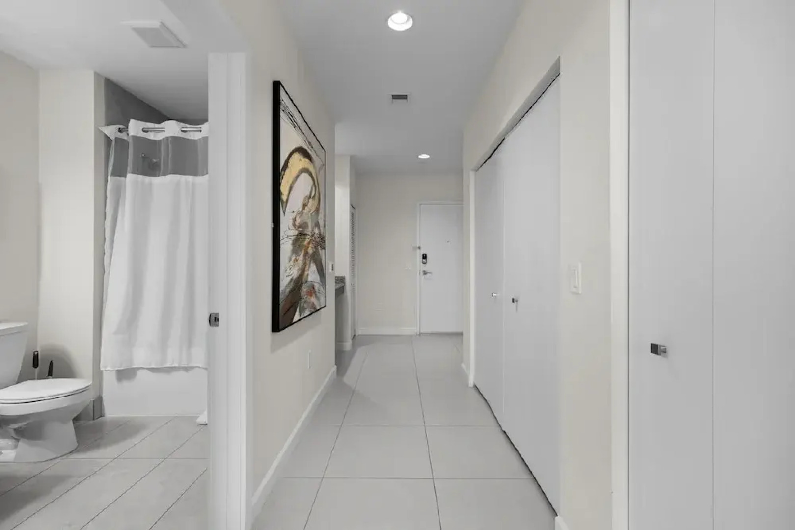 Spacious 2-Bedroom Condo at Doral Park