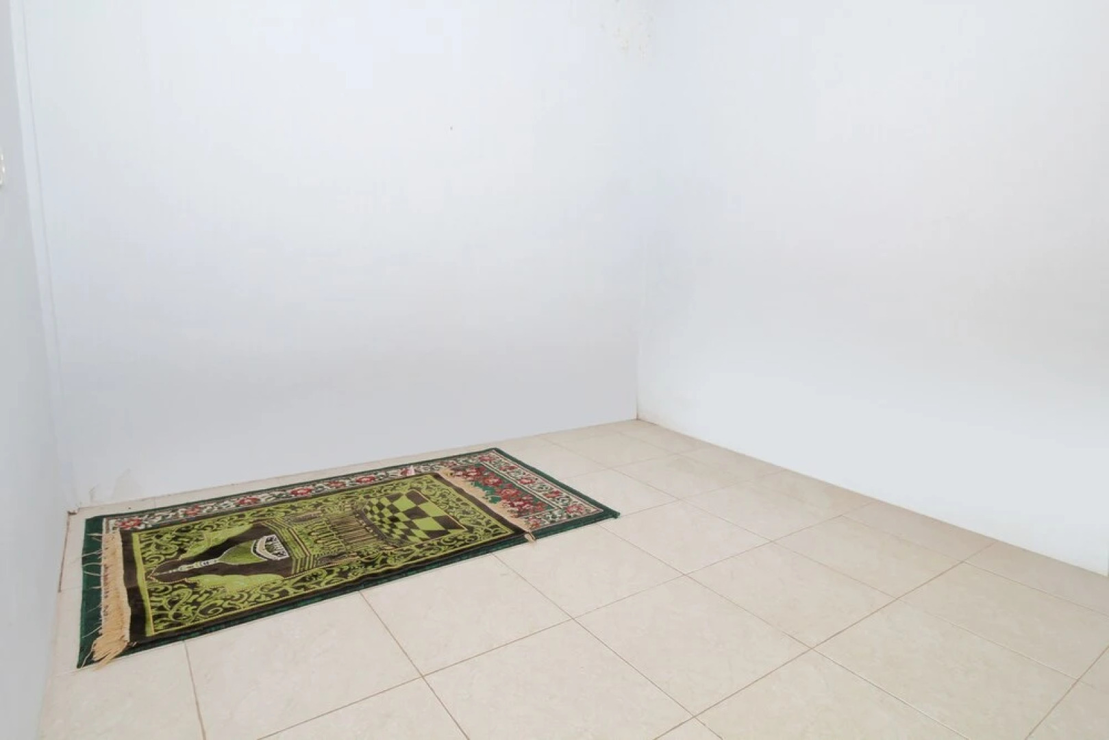 RedDoorz Syariah near RSUD Ainun Habibie Gorontalo