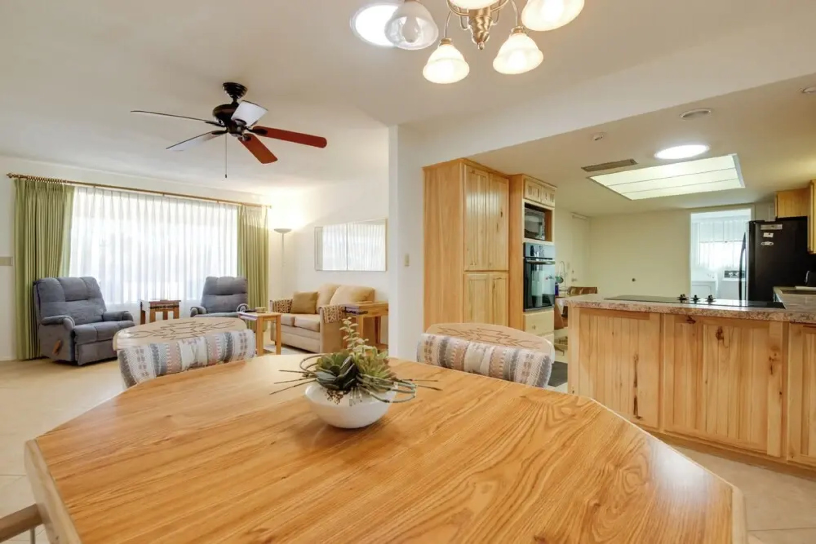 Patio & Mtn Views: 55 + Apache Junction Home!