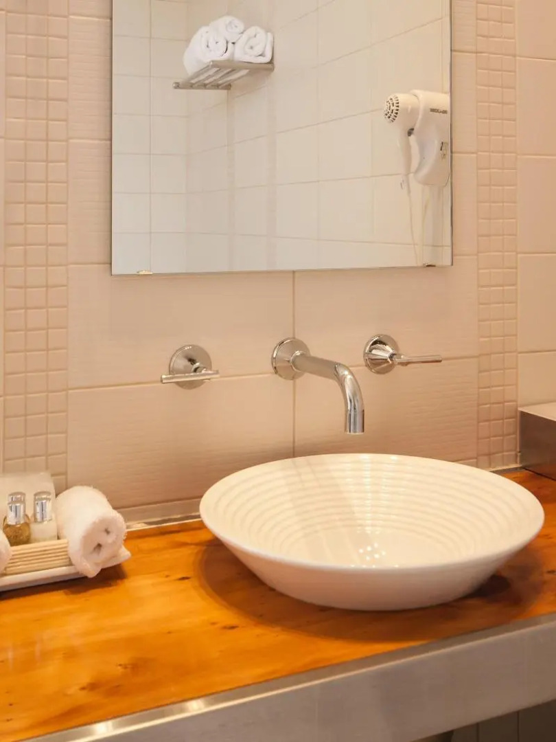 The Woodbridge Waterfront Rooms.