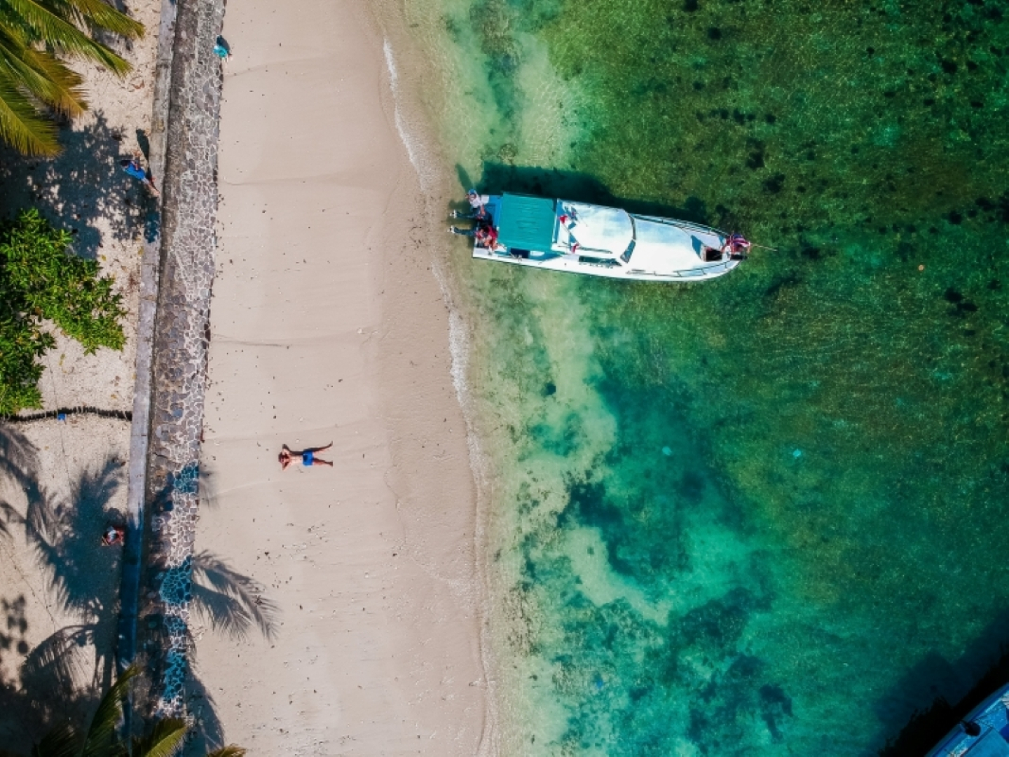 Mutiara Carita Cottages