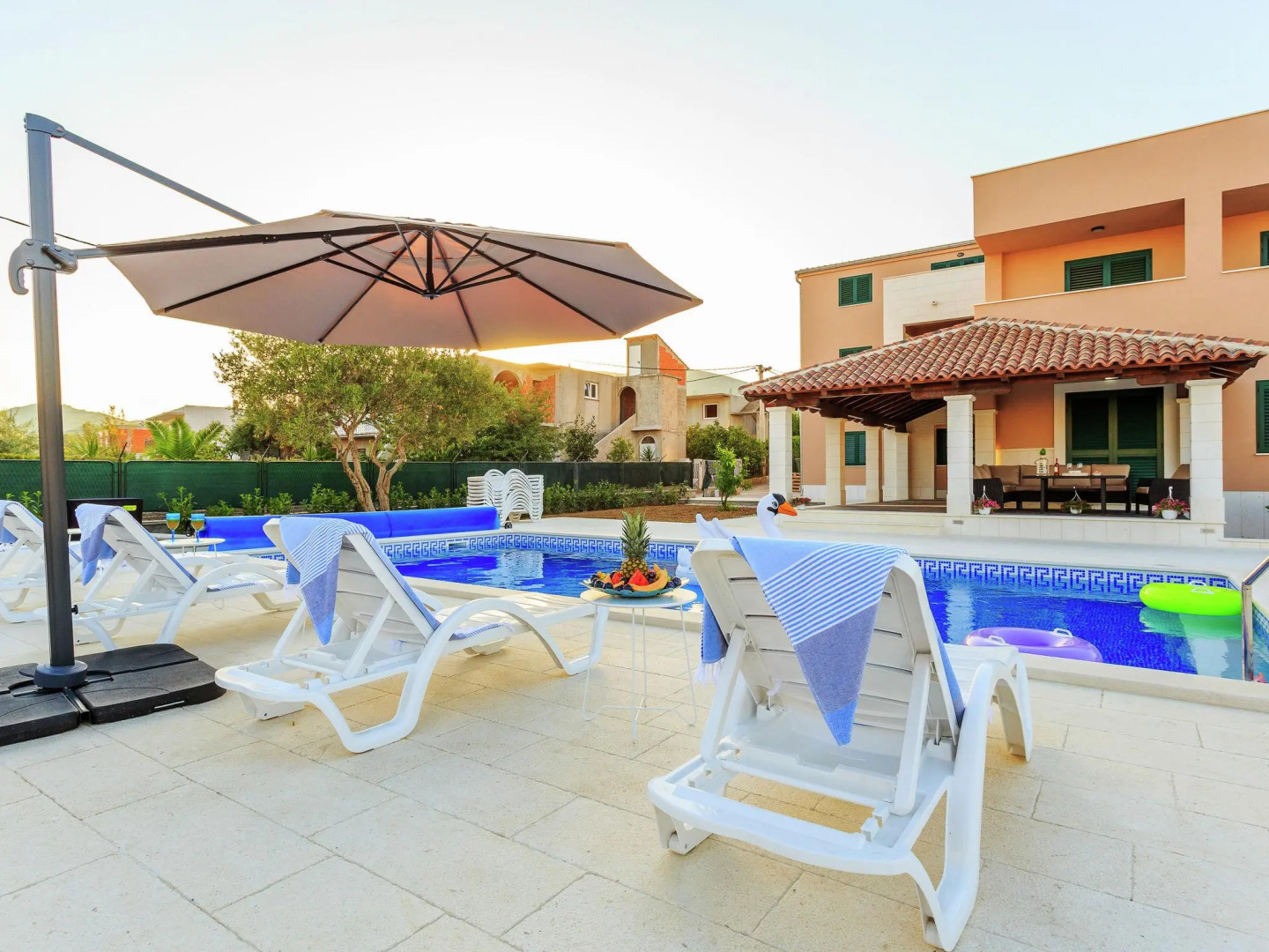 Modern Villa in Kaštel Novi with Pool