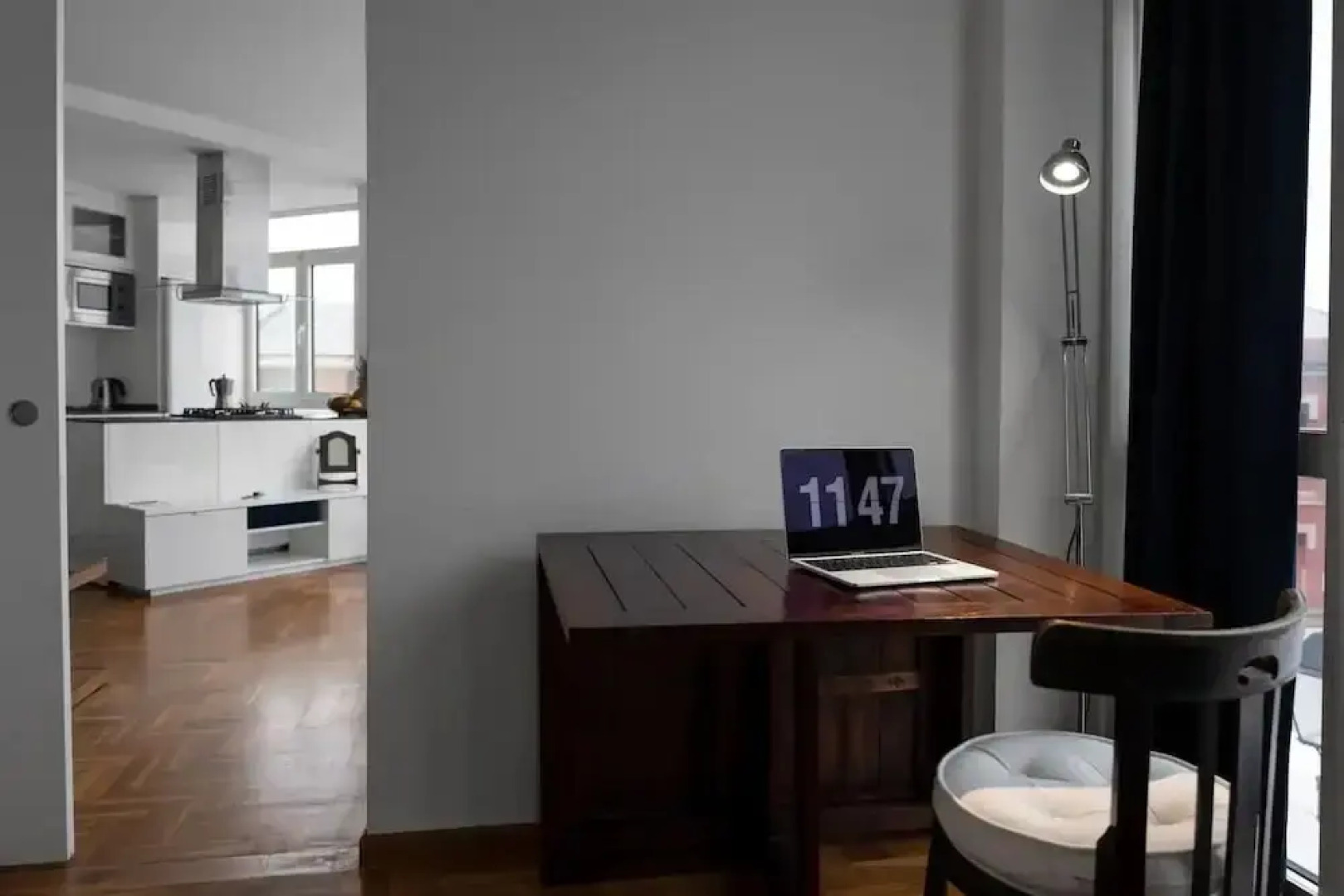 Seaviews-gijon-parking-2br-walk to Beach-wifi