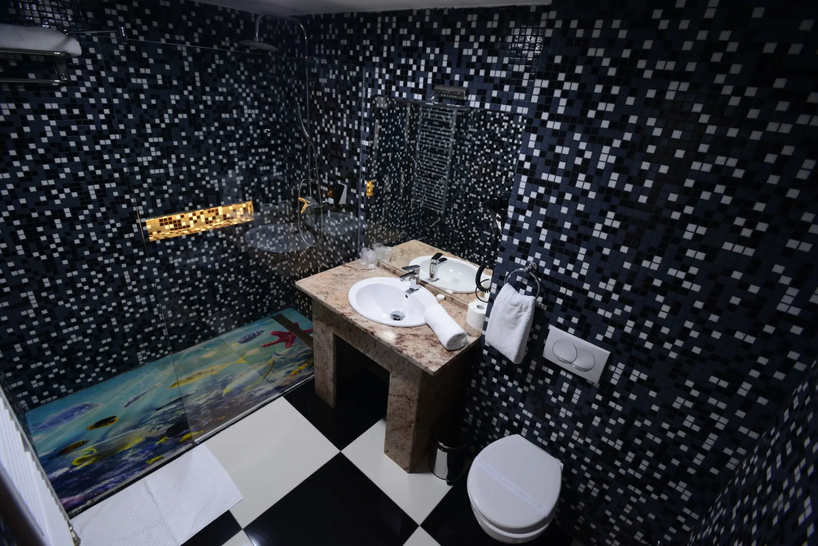 Отель Hollywoodland Wellness & Aquapark