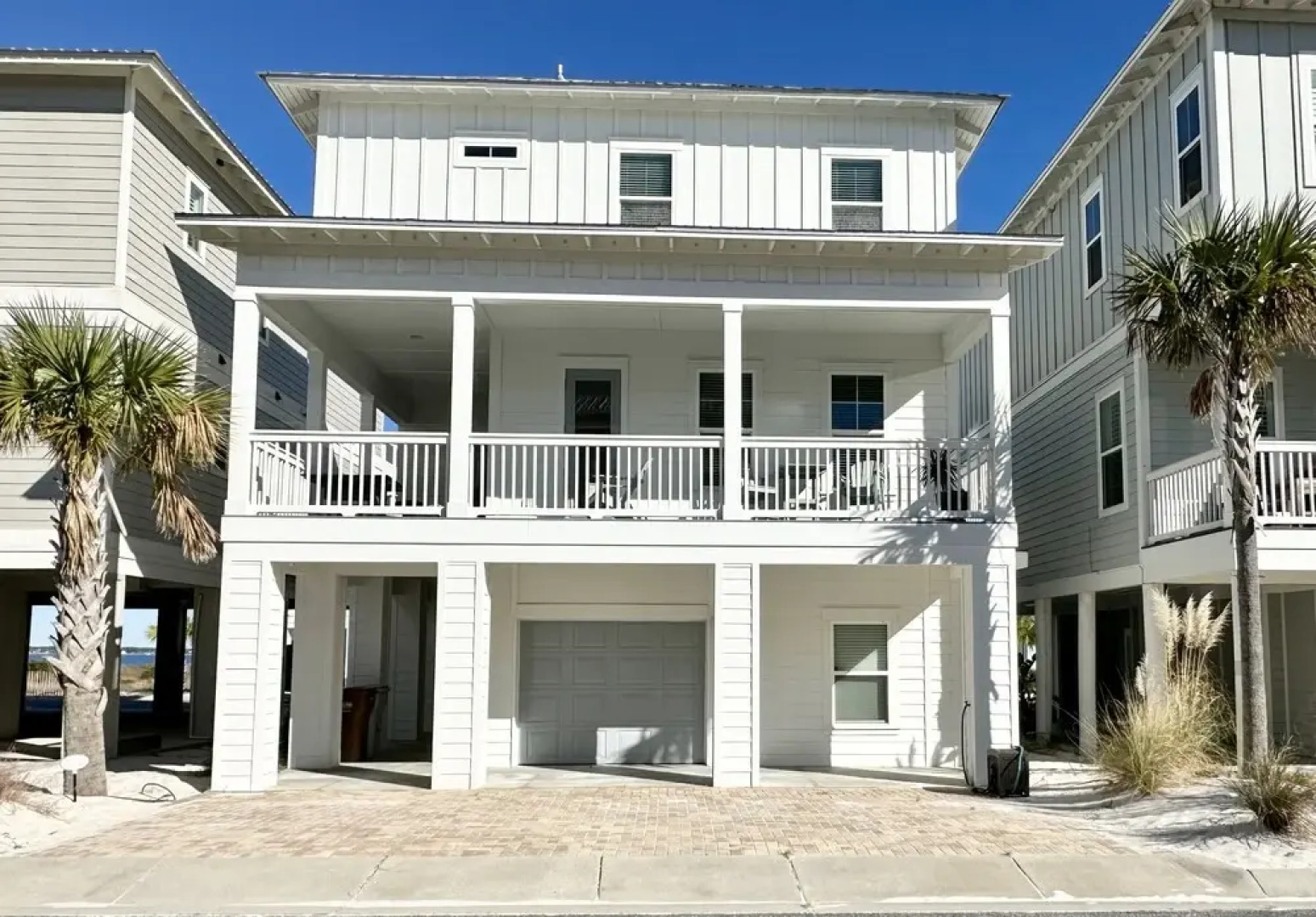 Sugar Beach Retreat 4 Bedroom Home by RedAwning