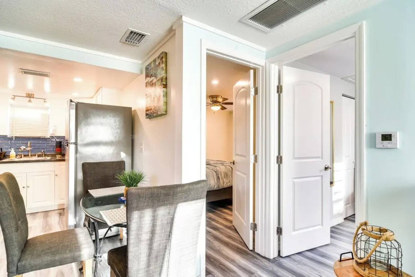 Remodeled Seminole Apt + Yard: 3 Mi to Beach!