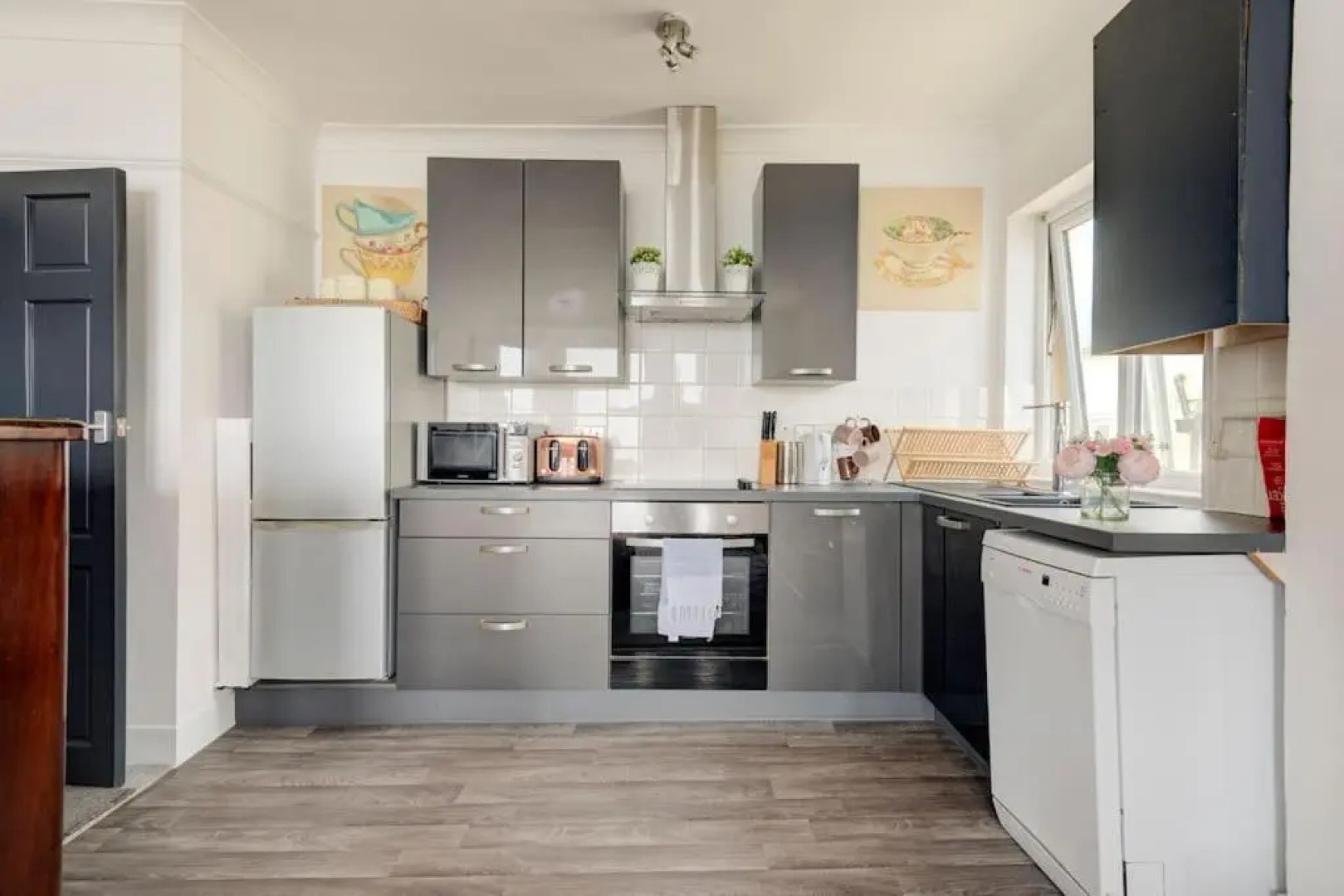 Worthing sea-front apartment