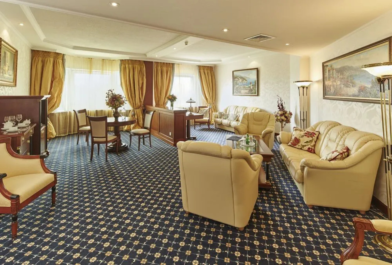 Отель Протон