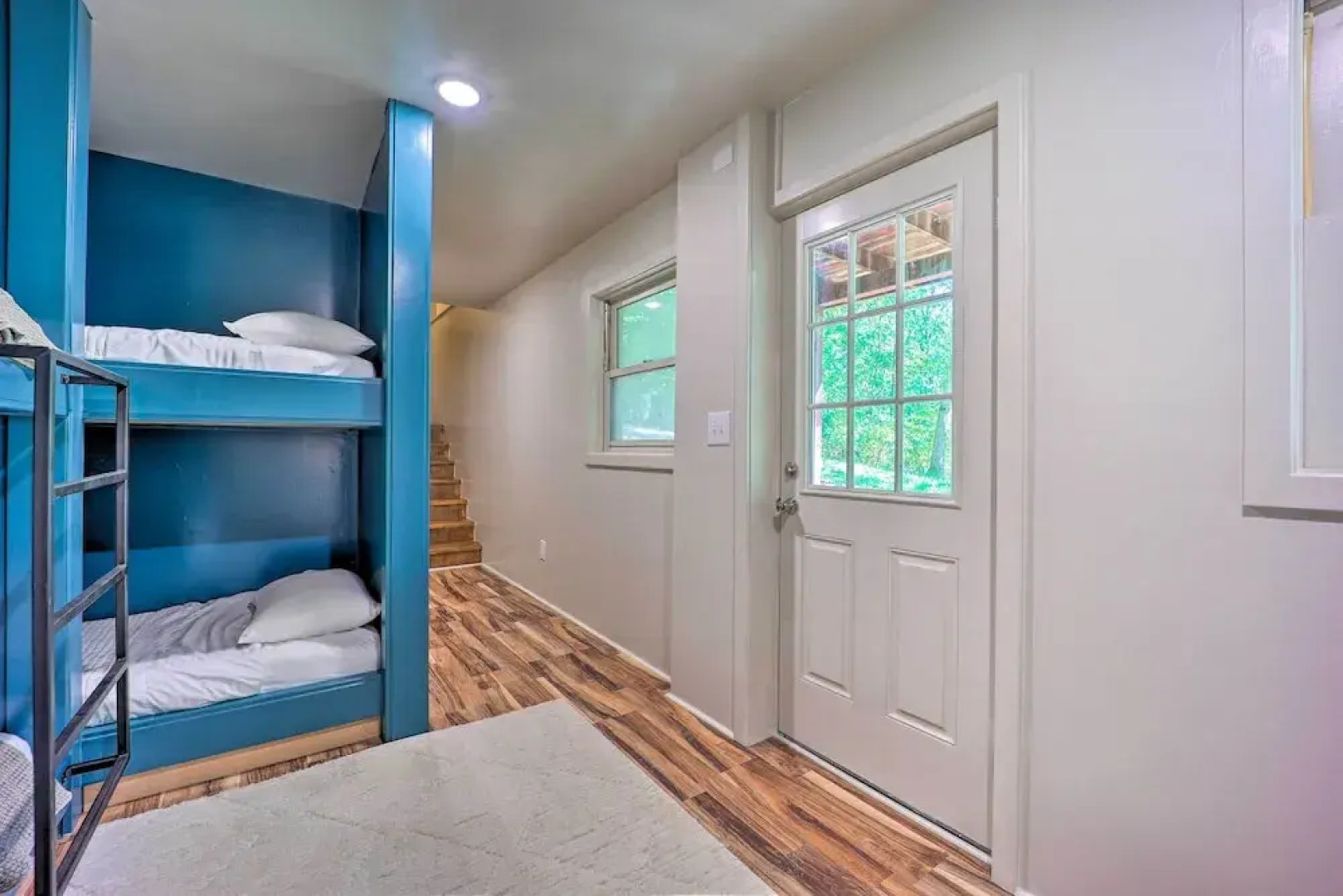 Dog-friendly Bella Vista Home w/ Grill + Deck