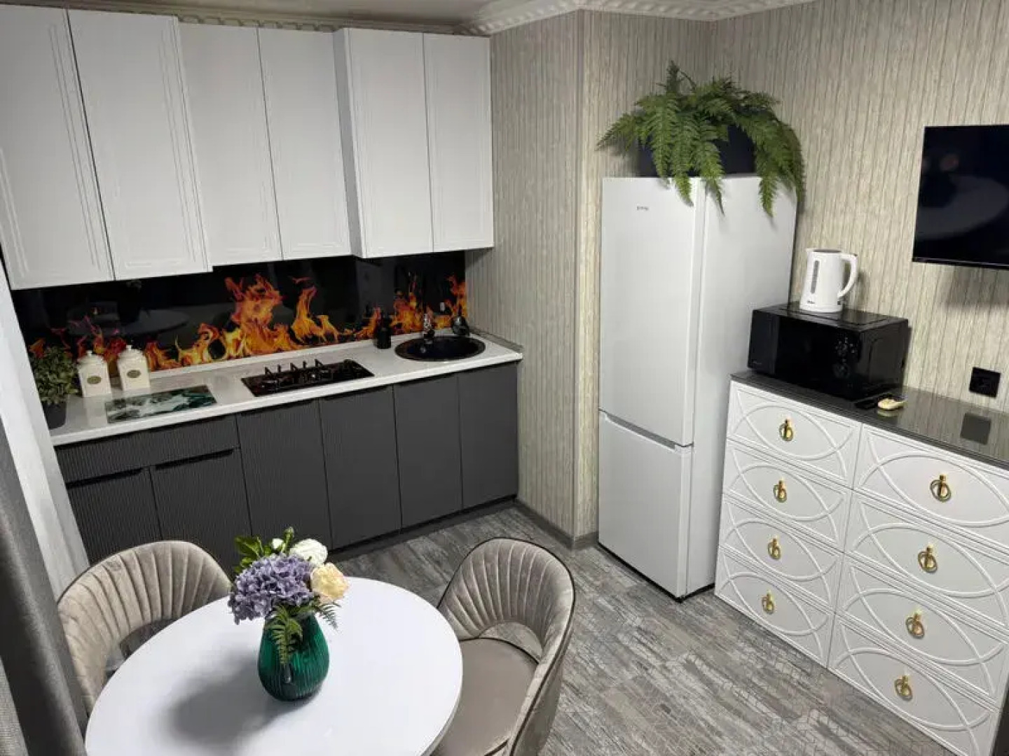 Апартаменты на проспекте Ленина,19