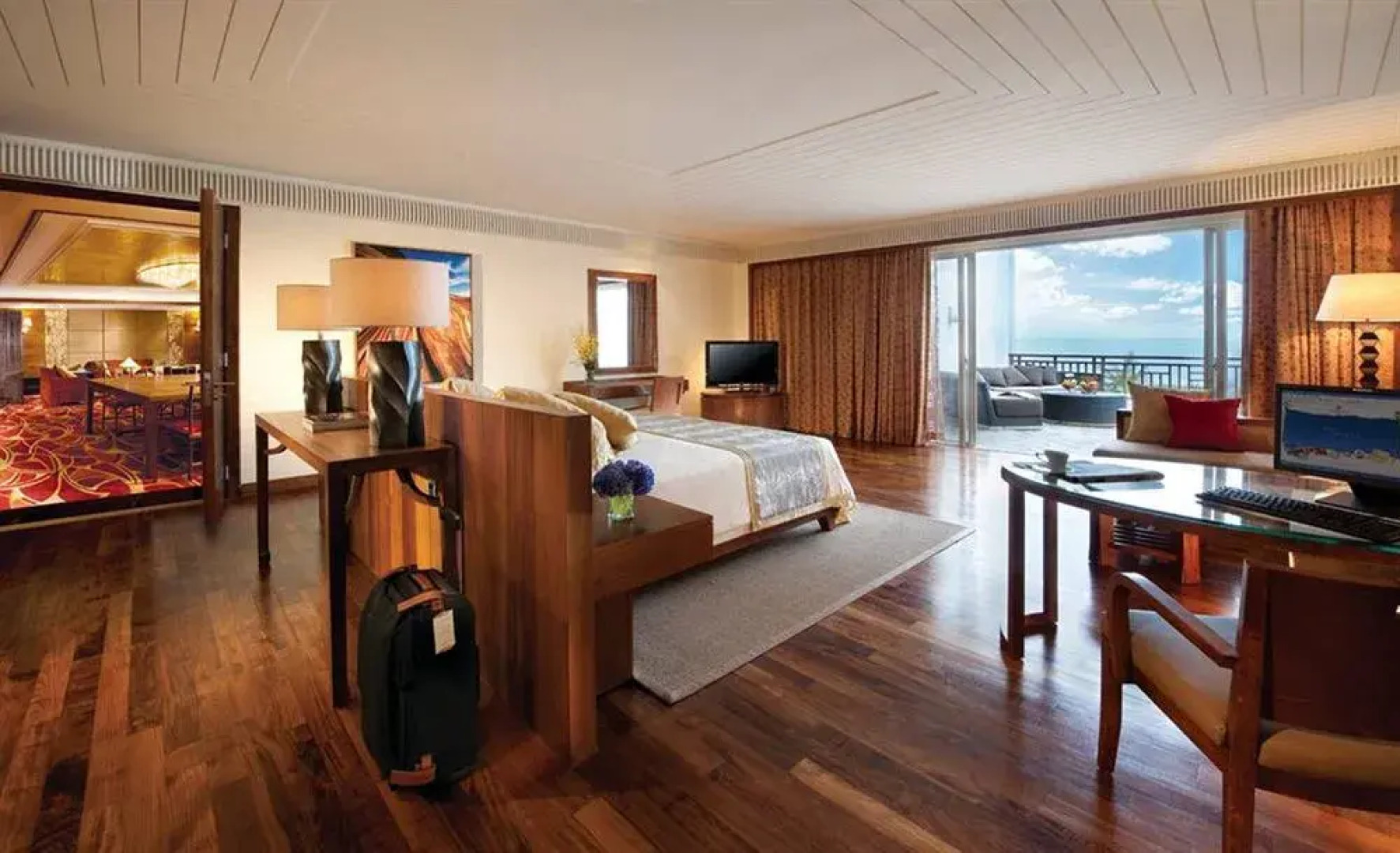 HNA Beach & Spa Resort