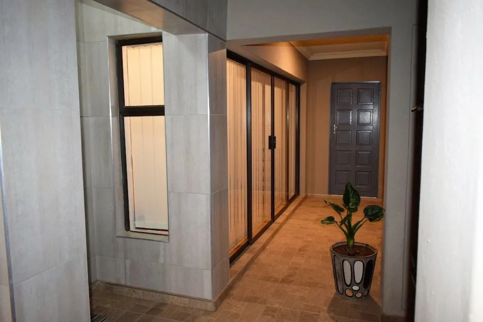 Grey Oak Holiday House