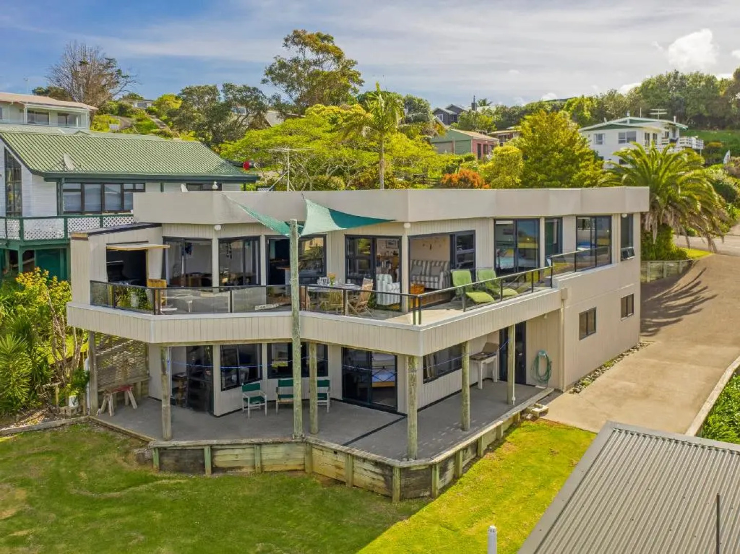 The Glass House - Kuaotunu Holiday Home