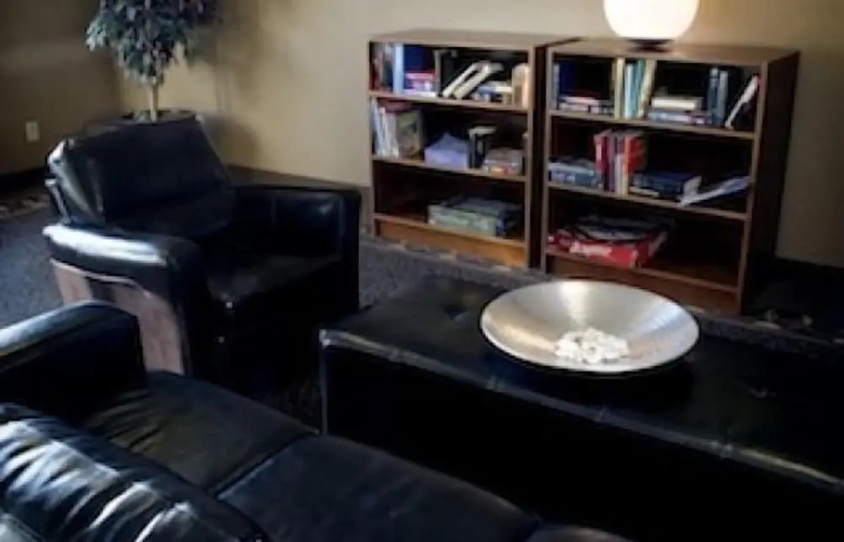 Heritage Inn & Suites