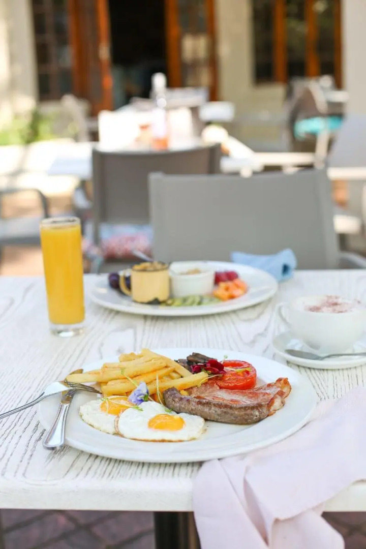 Le Pommier Wine Estate