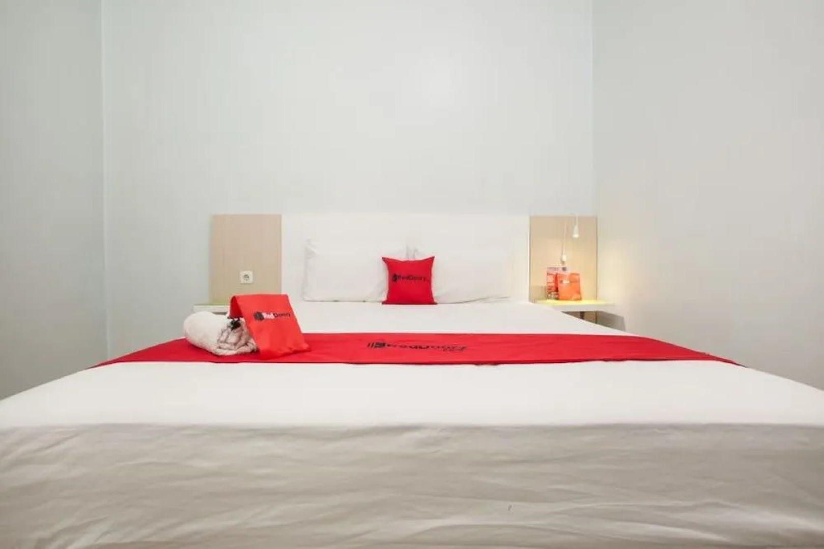 RedDoorz @ Kartohardjo Madiun