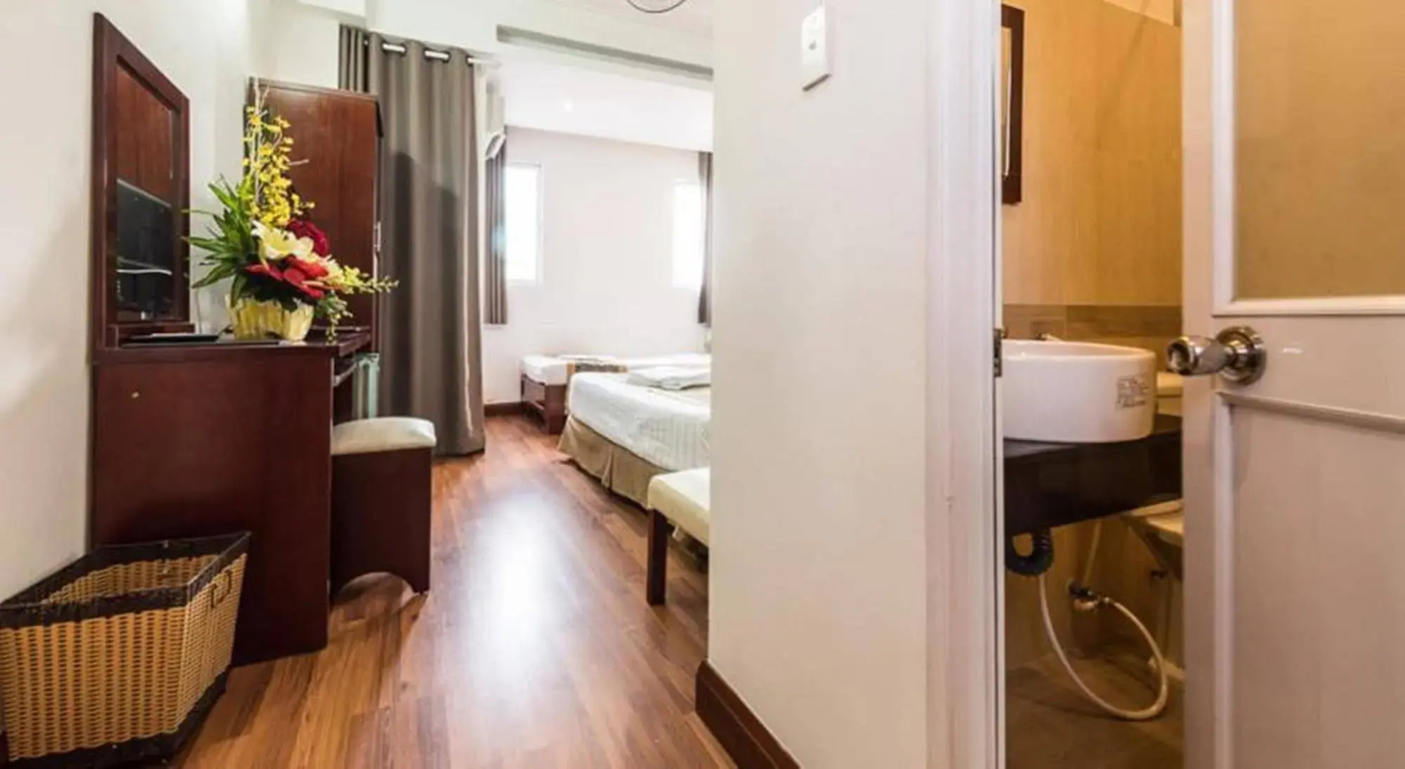 SaiGon Odyssey Hotel - The Art